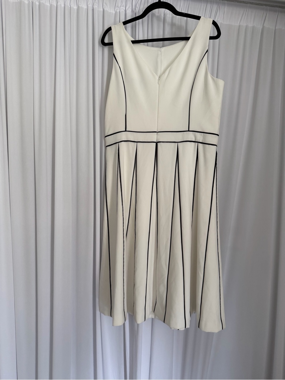 White House Black Market White Midi Dress with Black Piping - Picture 10 of 16